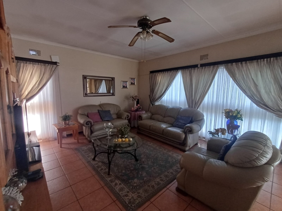 3 Bedroom Property for Sale in Vanderbijlpark SE 2 Gauteng