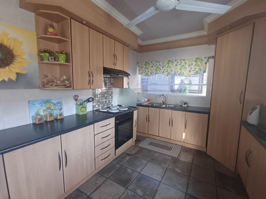 3 Bedroom Property for Sale in Vanderbijlpark SE 2 Gauteng