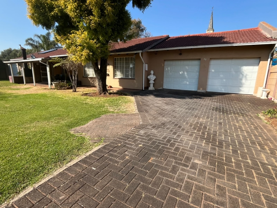 3 Bedroom Property for Sale in Brakpan Central Gauteng