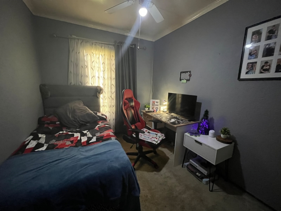 3 Bedroom Property for Sale in Brakpan Central Gauteng