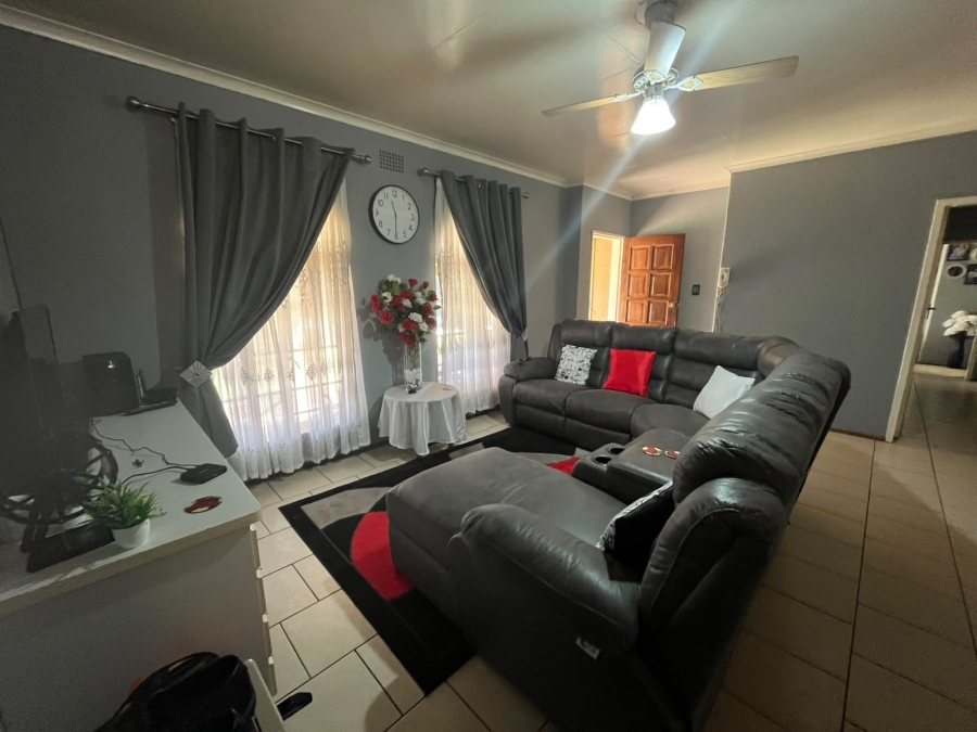 3 Bedroom Property for Sale in Brakpan Central Gauteng