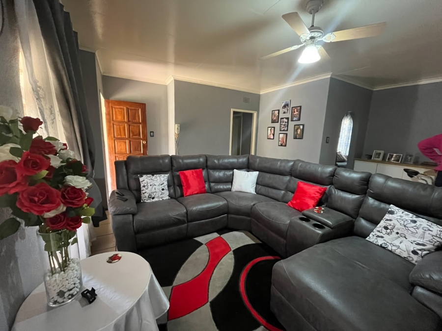 3 Bedroom Property for Sale in Brakpan Central Gauteng