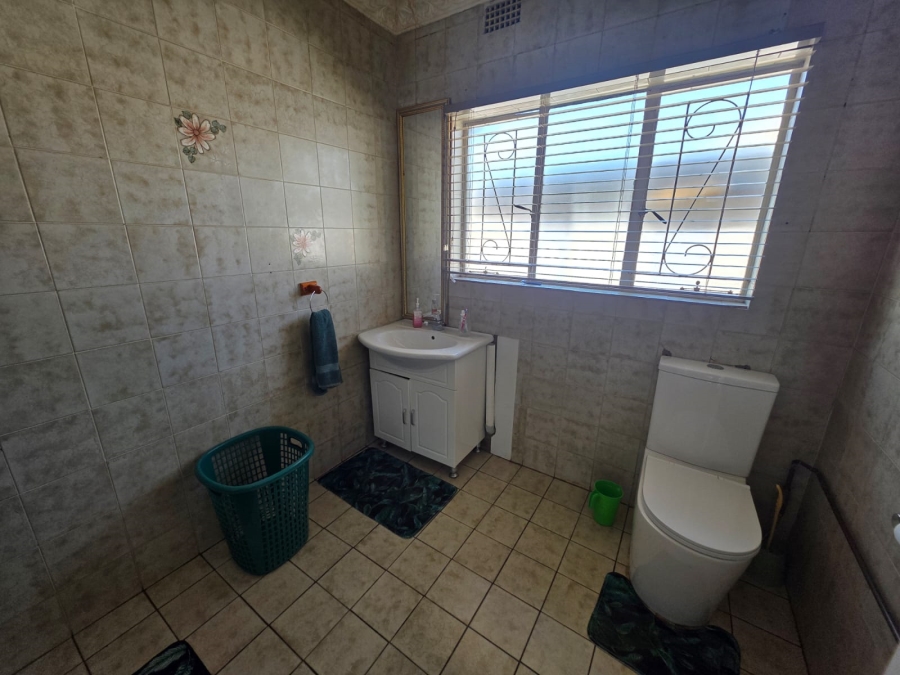5 Bedroom Property for Sale in Arcon Park Gauteng