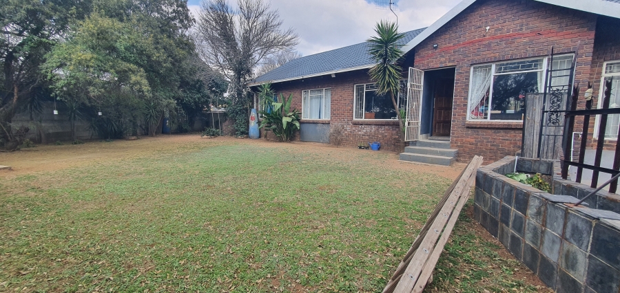 4 Bedroom Property for Sale in Rensburg Gauteng