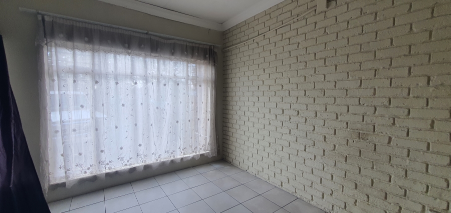 4 Bedroom Property for Sale in Rensburg Gauteng
