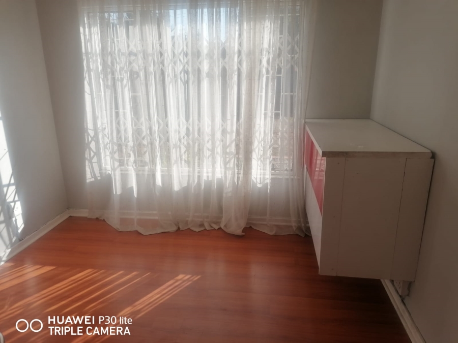 To Let 3 Bedroom Property for Rent in Meyerspark Gauteng