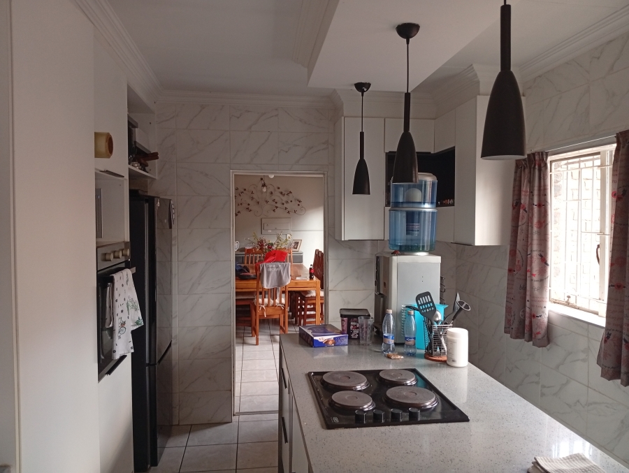 To Let 3 Bedroom Property for Rent in Meyerspark Gauteng
