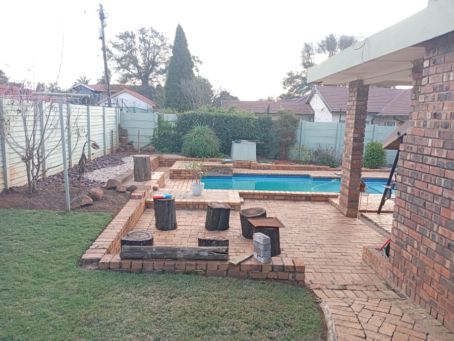 To Let 3 Bedroom Property for Rent in Meyerspark Gauteng