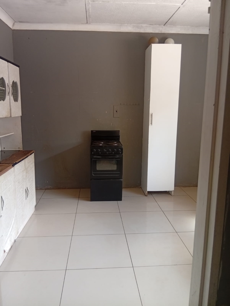 3 Bedroom Property for Sale in Rhodesfield Gauteng