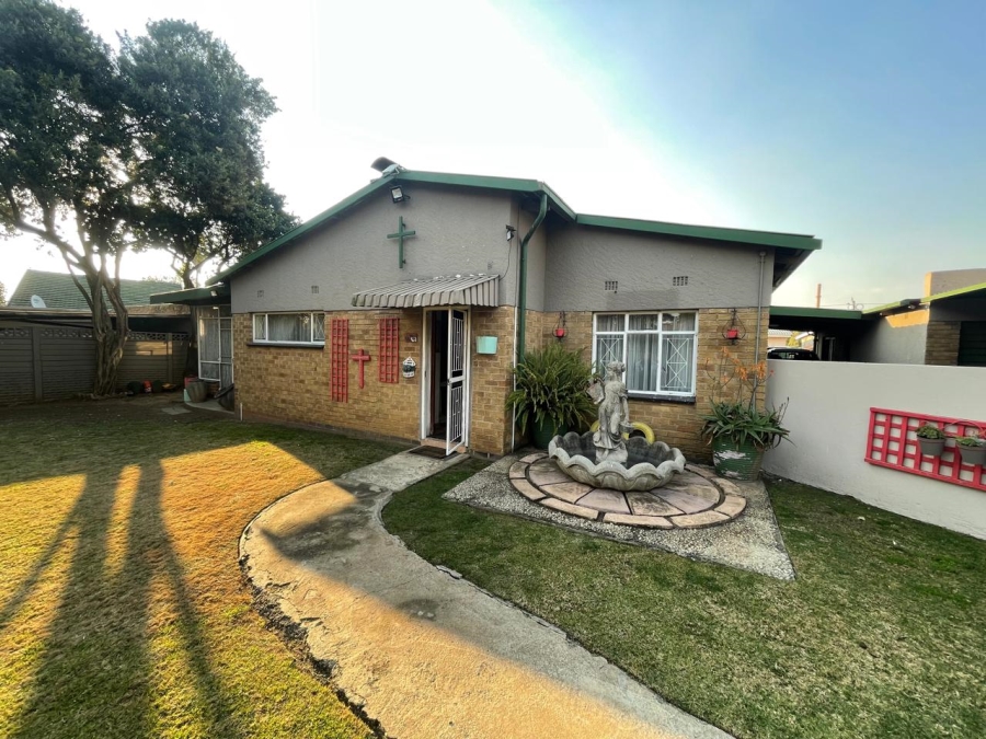 4 Bedroom Property for Sale in Brenthurst Gauteng