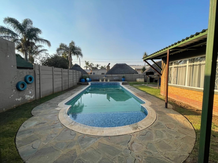 4 Bedroom Property for Sale in Brenthurst Gauteng