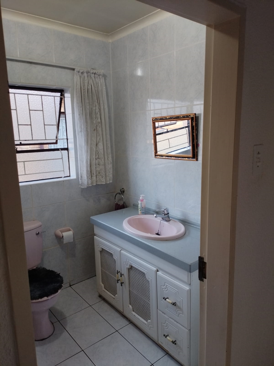 3 Bedroom Property for Sale in Bakerton Gauteng