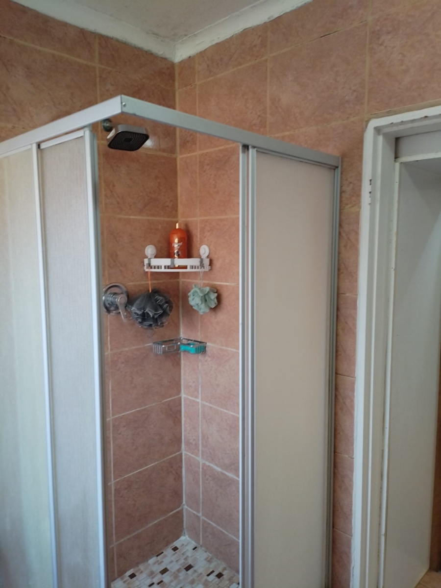 3 Bedroom Property for Sale in Bakerton Gauteng
