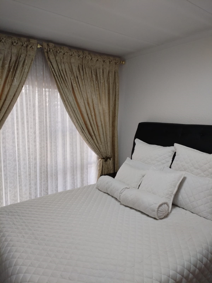 3 Bedroom Property for Sale in Bakerton Gauteng