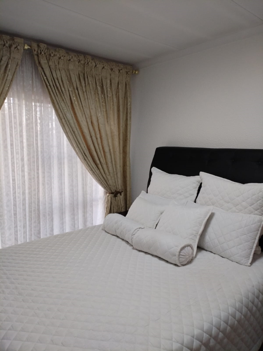 3 Bedroom Property for Sale in Bakerton Gauteng