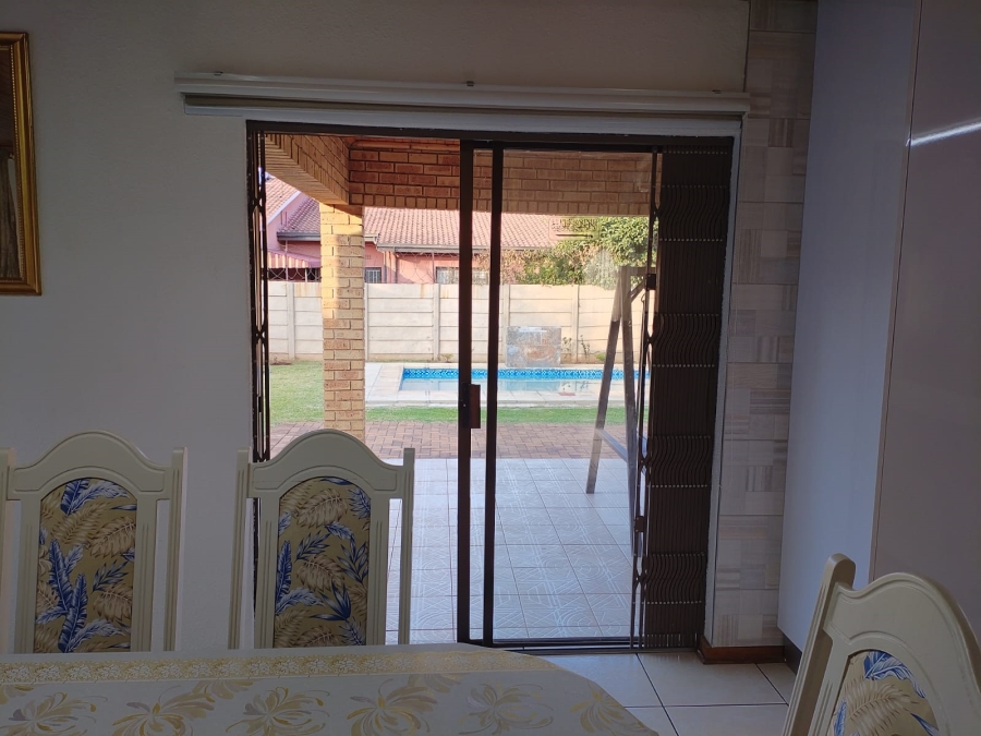 3 Bedroom Property for Sale in Bakerton Gauteng