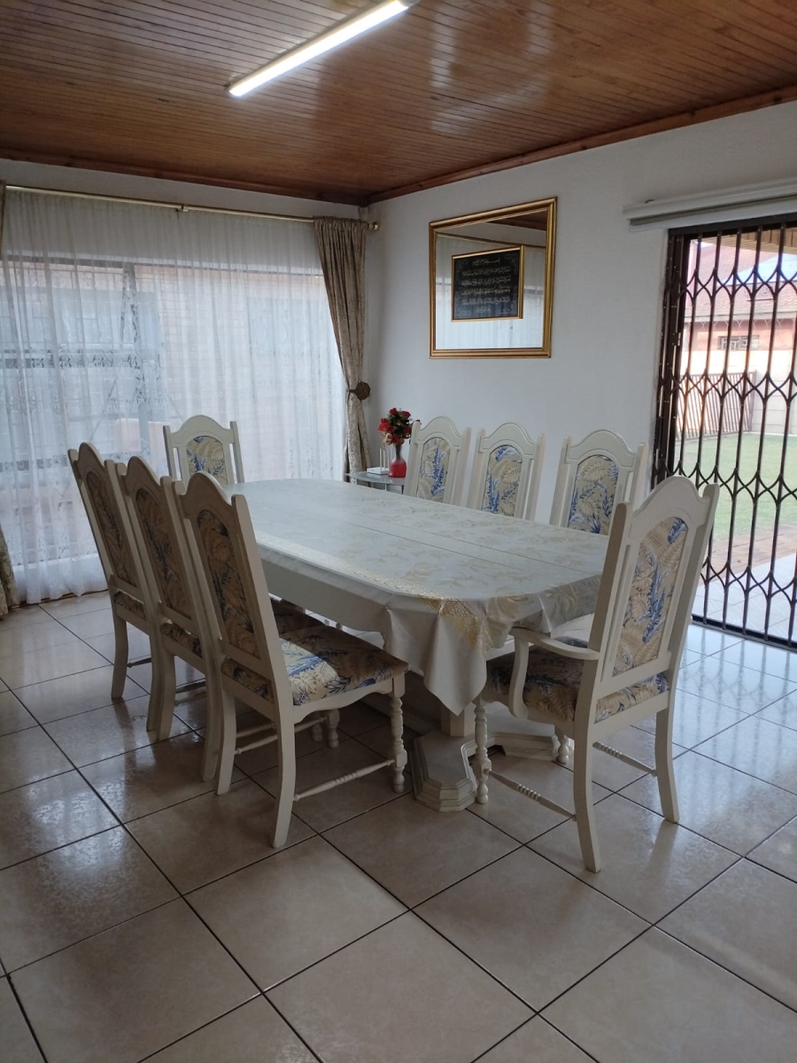 3 Bedroom Property for Sale in Bakerton Gauteng