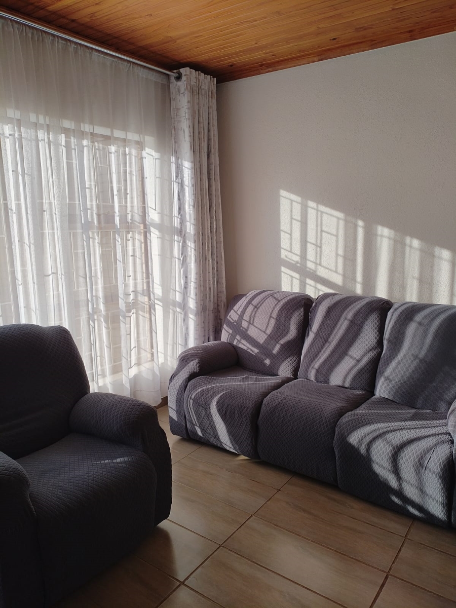 3 Bedroom Property for Sale in Bakerton Gauteng