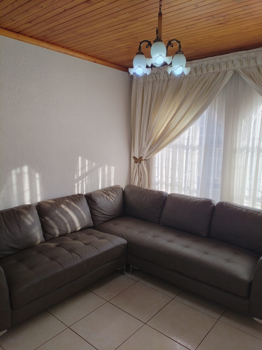 3 Bedroom Property for Sale in Bakerton Gauteng