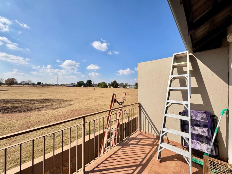 2 Bedroom Property for Sale in Minnebron Gauteng
