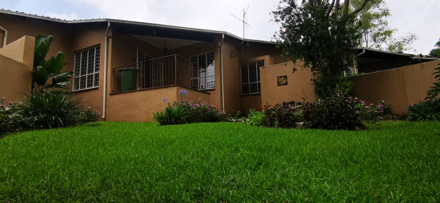 To Let 3 Bedroom Property for Rent in Bryanston Gauteng