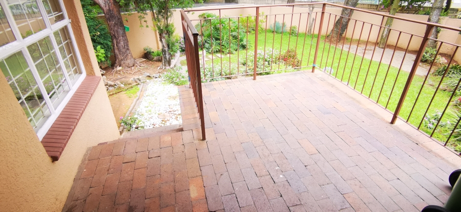 To Let 3 Bedroom Property for Rent in Bryanston Gauteng
