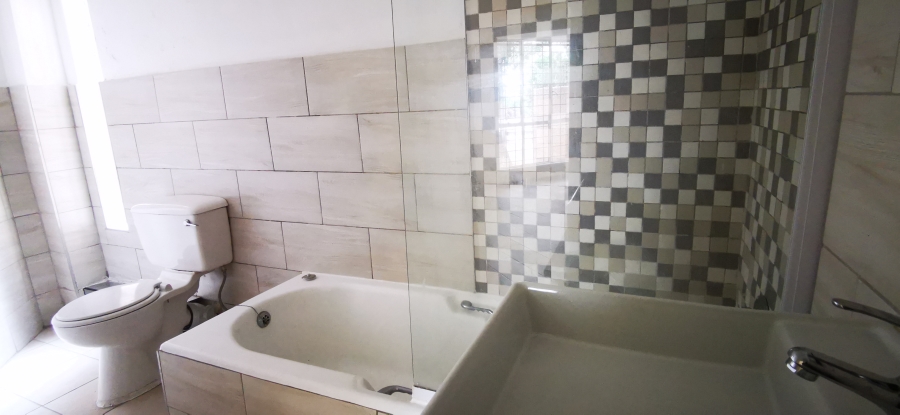 To Let 3 Bedroom Property for Rent in Bryanston Gauteng