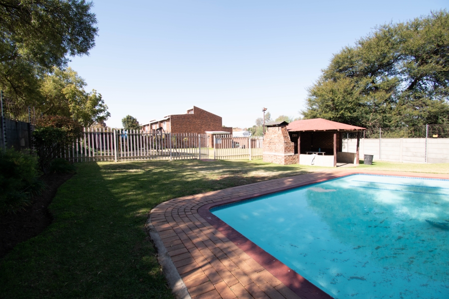 To Let 3 Bedroom Property for Rent in Horizon View Gauteng