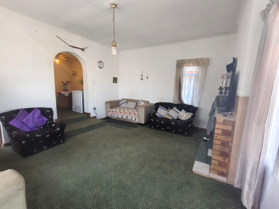6 Bedroom Property for Sale in Laudium Gauteng