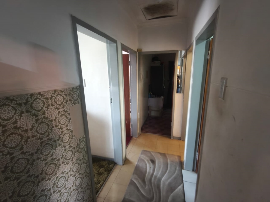6 Bedroom Property for Sale in Laudium Gauteng