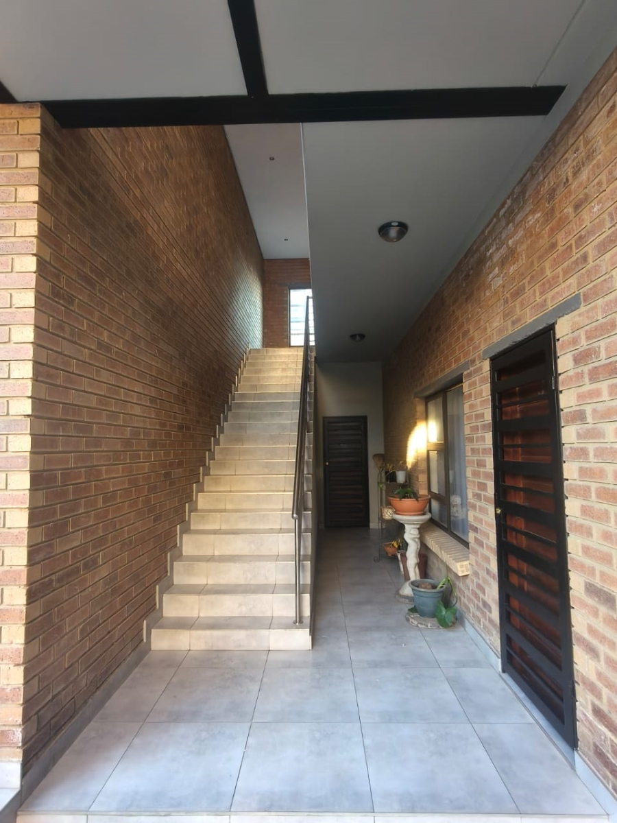 16 Bedroom Property for Sale in Marlboro Gardens Gauteng