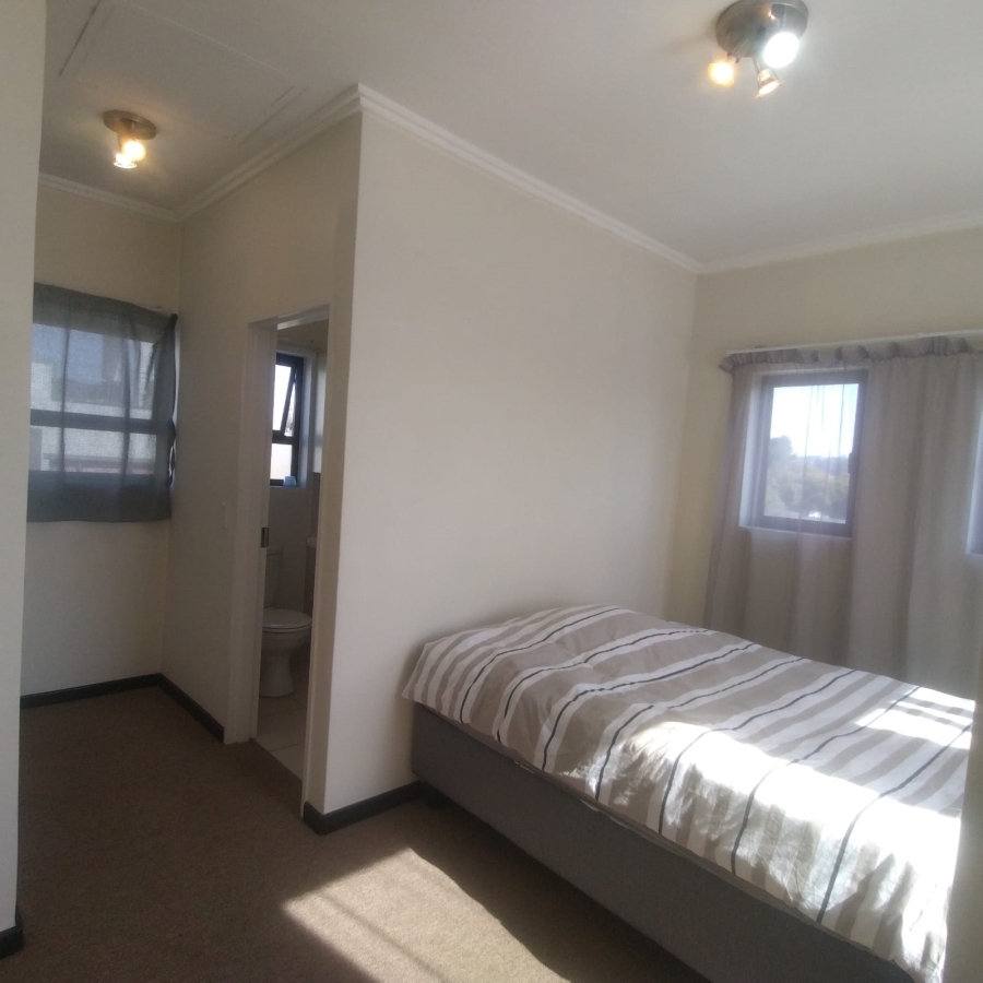 To Let 1 Bedroom Property for Rent in Lonehill Gauteng