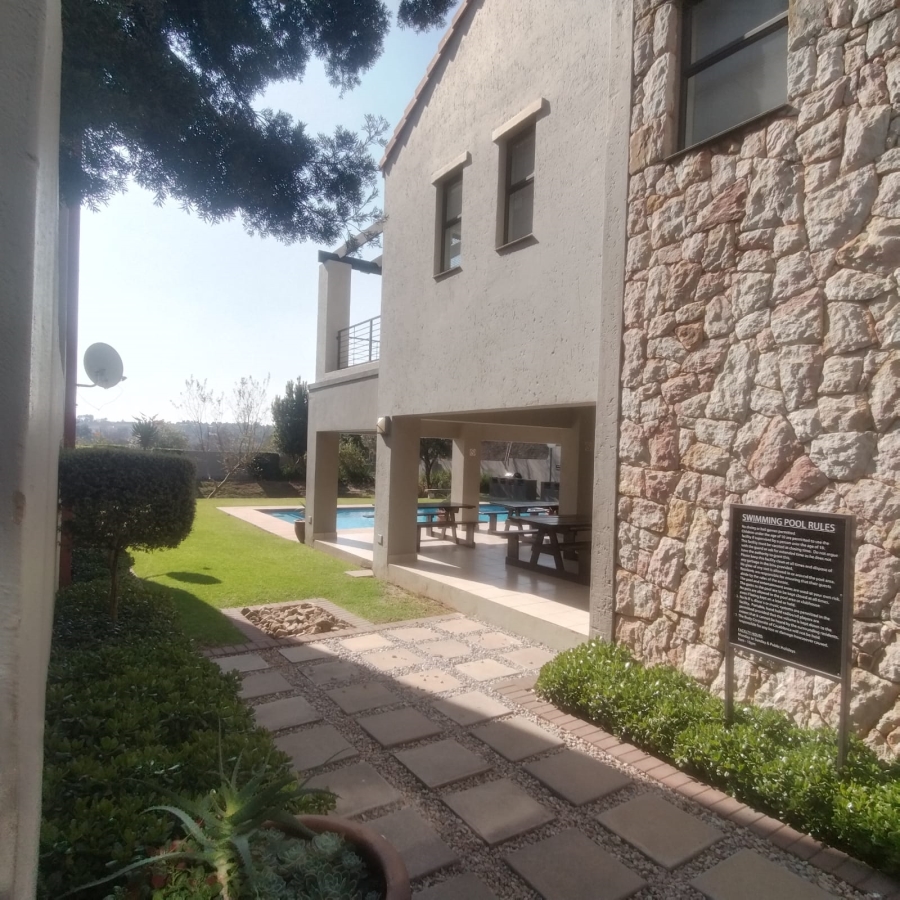 To Let 1 Bedroom Property for Rent in Lonehill Gauteng