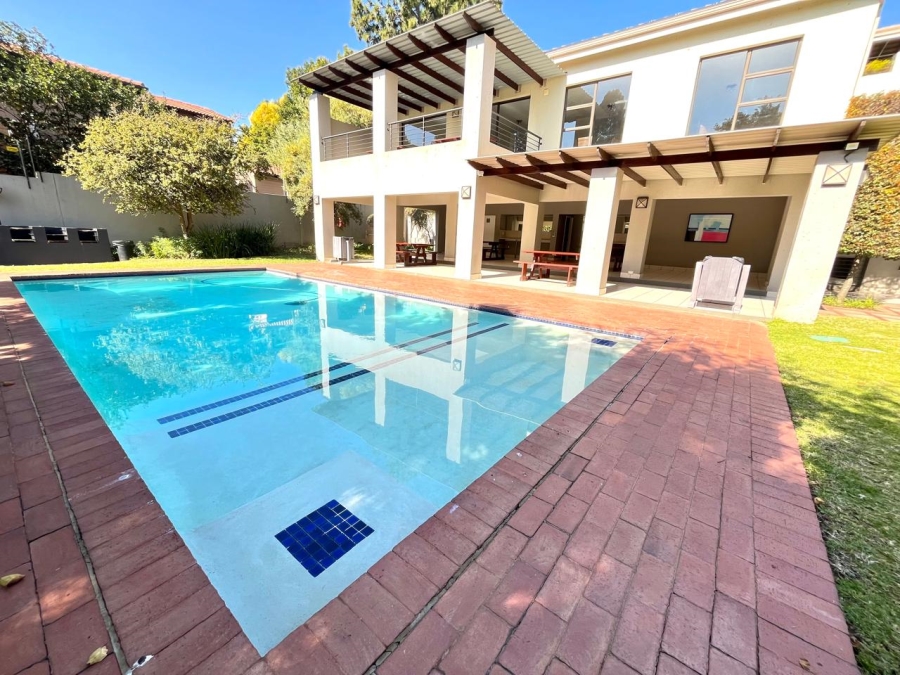 To Let 2 Bedroom Property for Rent in Beverley Gauteng