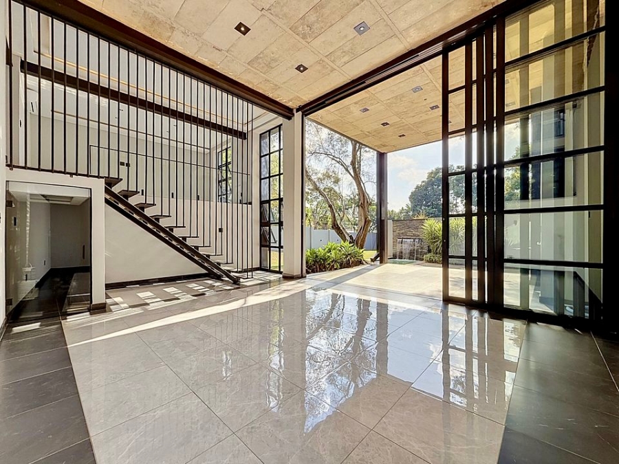 6 Bedroom Property for Sale in Waterkloof Gauteng