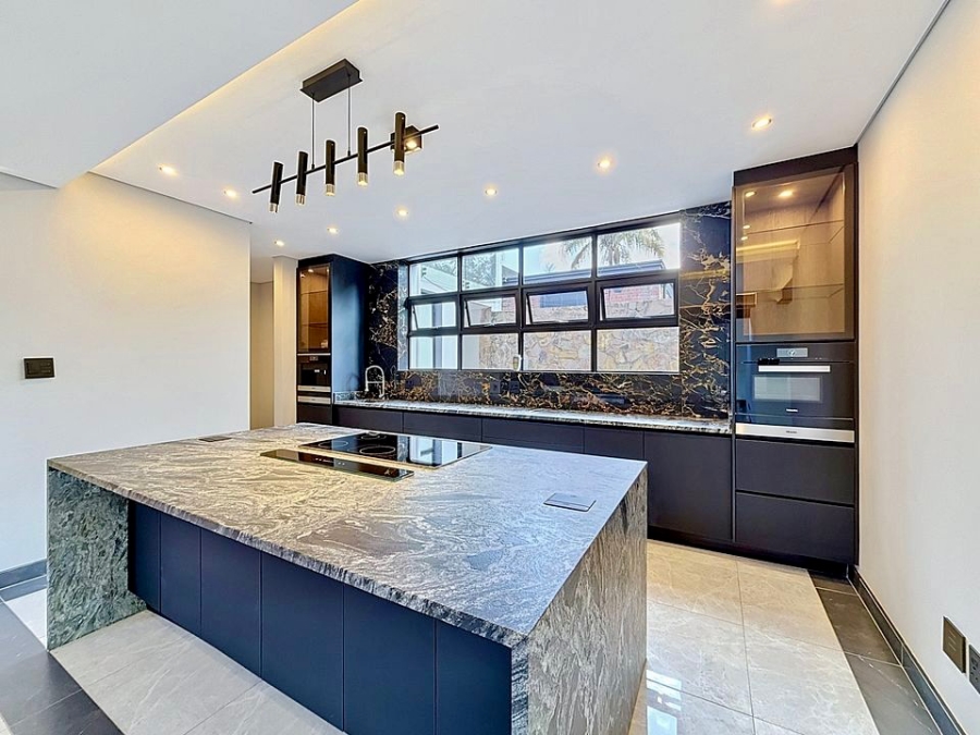 6 Bedroom Property for Sale in Waterkloof Gauteng