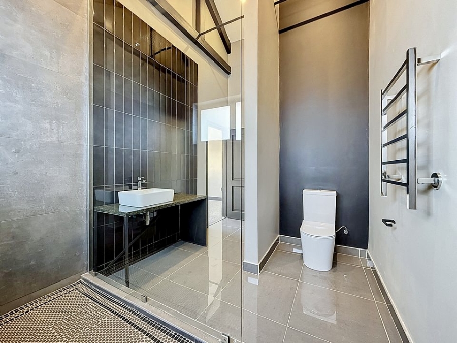 6 Bedroom Property for Sale in Waterkloof Gauteng