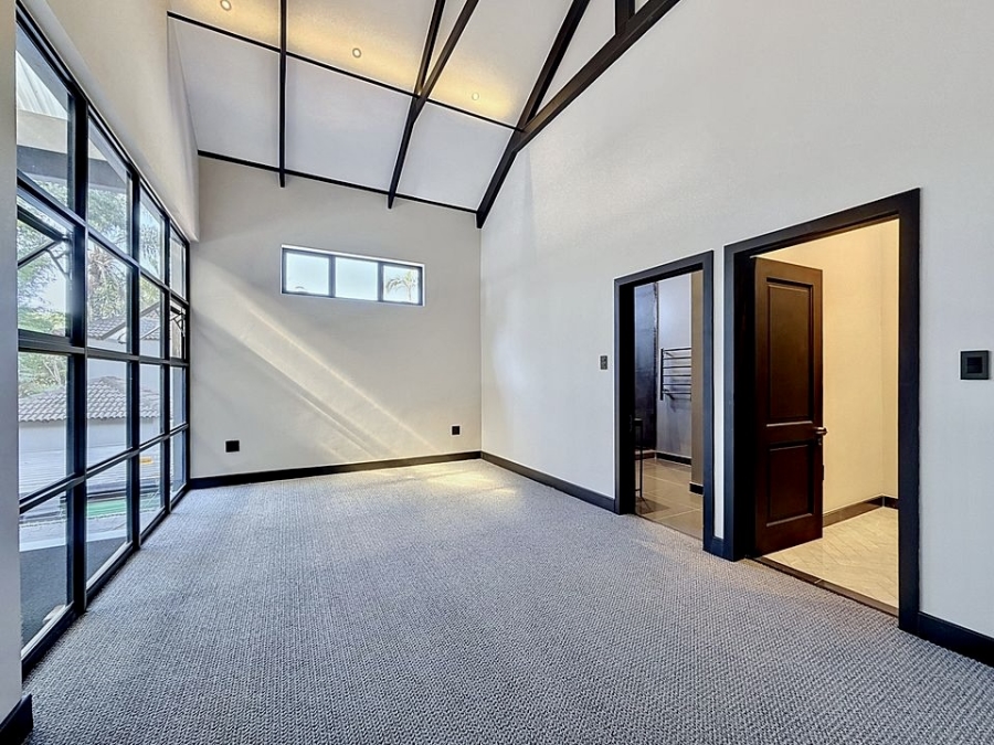6 Bedroom Property for Sale in Waterkloof Gauteng