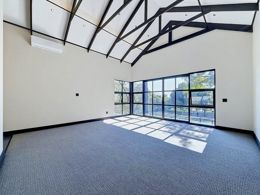 6 Bedroom Property for Sale in Waterkloof Gauteng