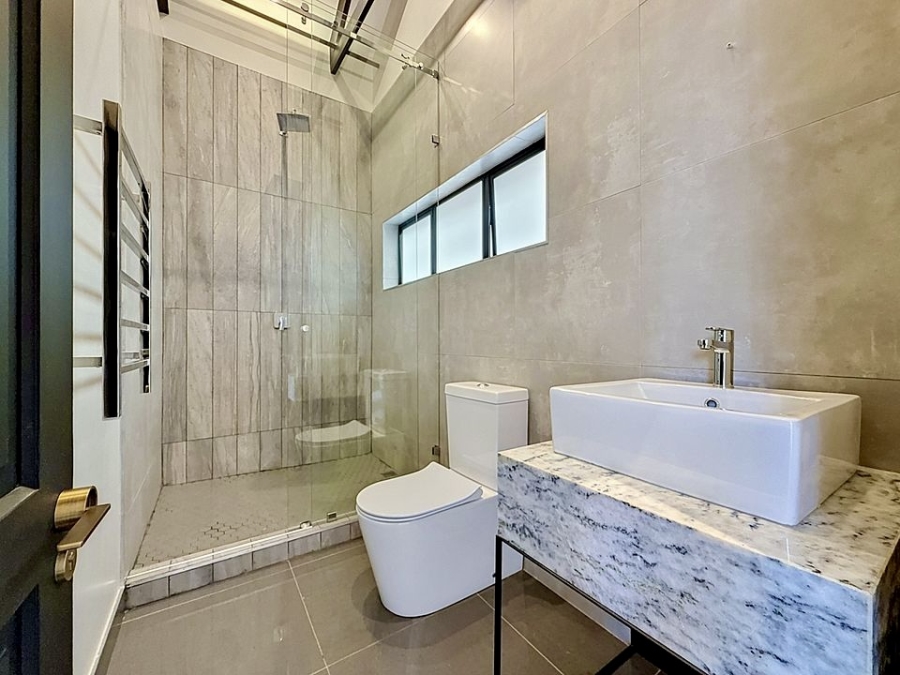 6 Bedroom Property for Sale in Waterkloof Gauteng
