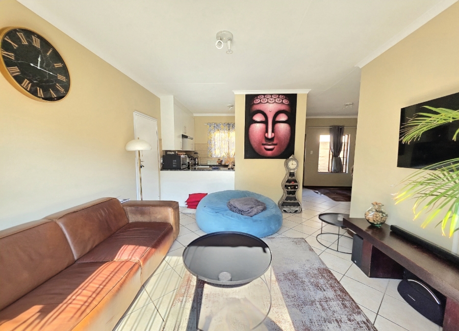 2 Bedroom Property for Sale in Noordwyk Gauteng