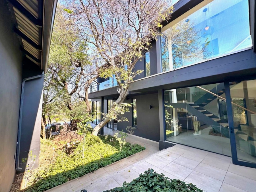 4 Bedroom Property for Sale in Waterfall Country Estate Gauteng