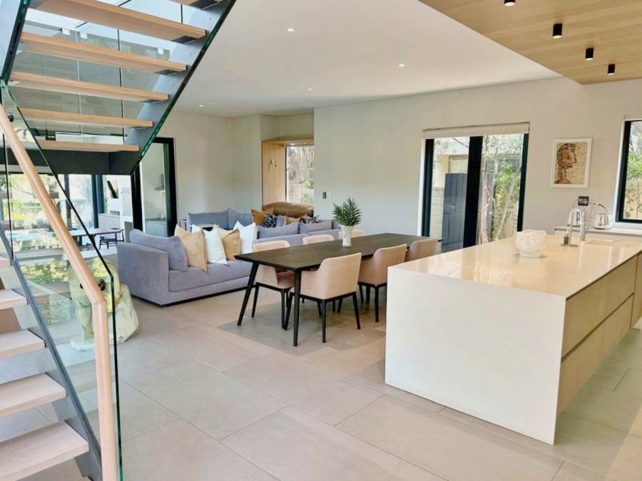 4 Bedroom Property for Sale in Waterfall Country Estate Gauteng