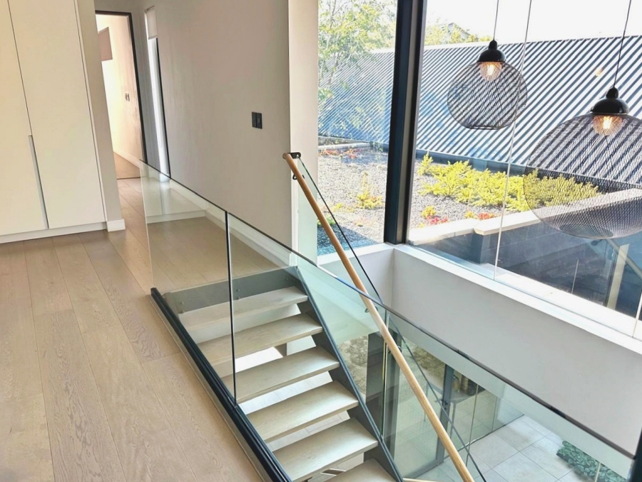 4 Bedroom Property for Sale in Waterfall Country Estate Gauteng