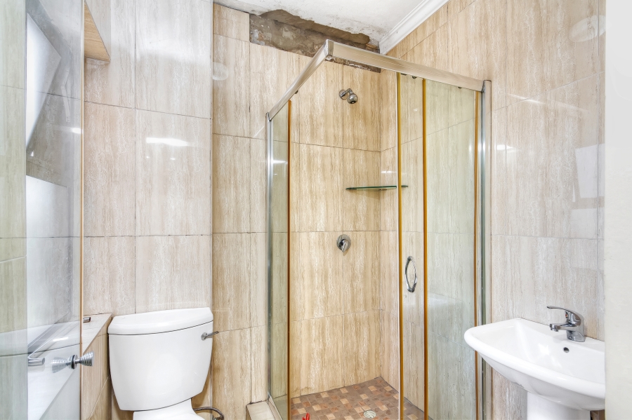 4 Bedroom Property for Sale in Kosmosdal Gauteng
