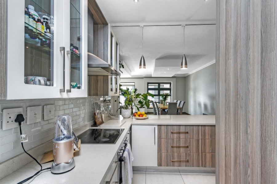 2 Bedroom Property for Sale in Morningside Gauteng