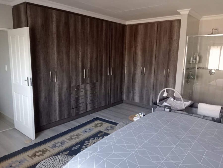 3 Bedroom Property for Sale in Greenhills Gauteng