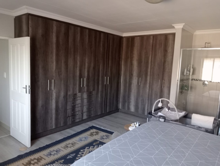 3 Bedroom Property for Sale in Greenhills Gauteng