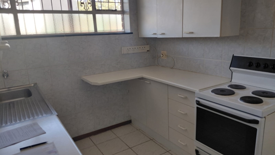 2 Bedroom Property for Sale in Greenhills Gauteng
