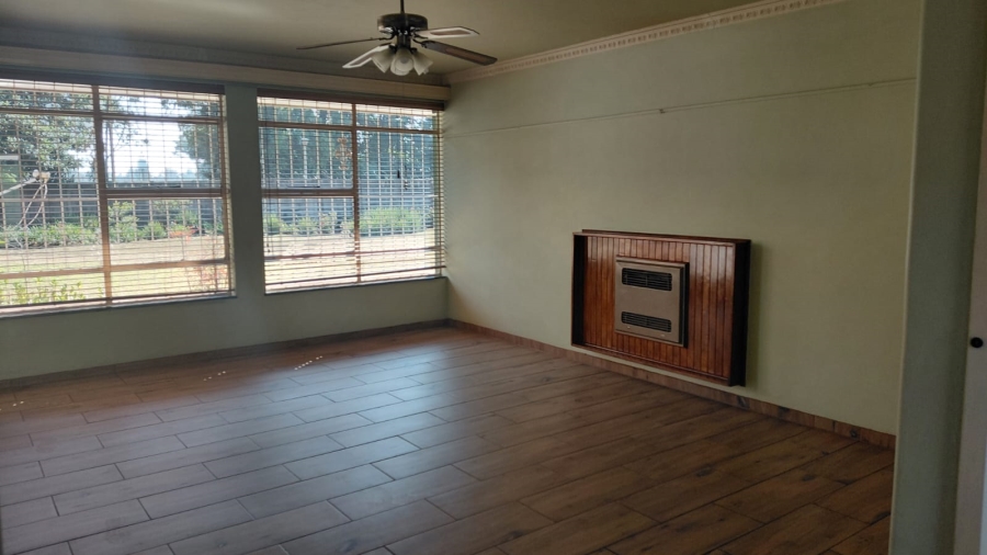 2 Bedroom Property for Sale in Greenhills Gauteng